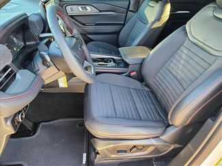 New 2026 Ford Explorer ST-Line w/ ST-Line Street Pack video 4