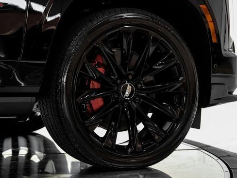 Used 2026 Cadillac Escalade V w/ LPO, ONYX Package AWD/4WD image 73