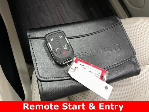 Certified 2024 GMC Terrain Denali w/ Denali Premium Package image 8