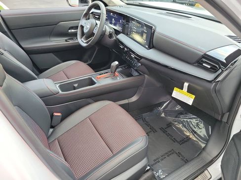 New 2026 Nissan Kicks SR w/ SR Premium Package image 12