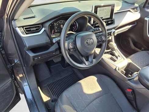 Used 2024 Toyota RAV4 XLE w/ Convenience Package FWD image 10