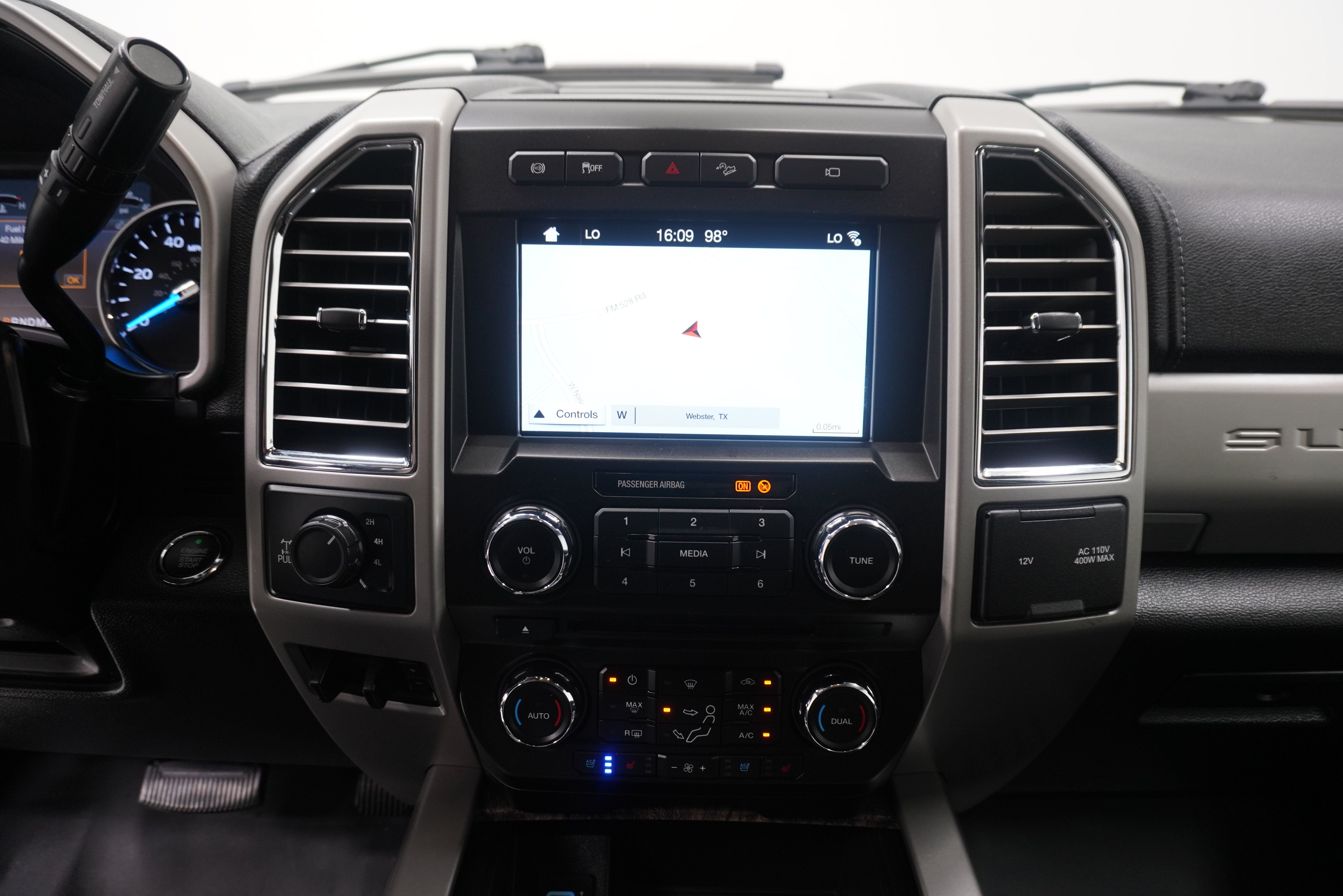 Used 2017 Ford F250 Lariat w/ Lariat Ultimate Package AWD/4WD image 23