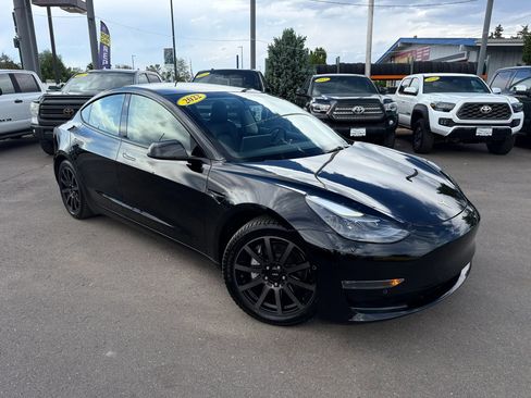 Used 2022 Tesla Model 3 Long Range AWD/4WD image 2