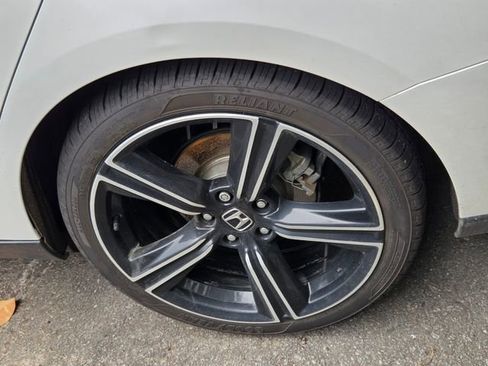 Used 2025 Honda Accord Sport image 8
