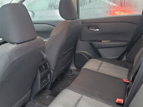 Certified 2025 Nissan Rogue SV image 11