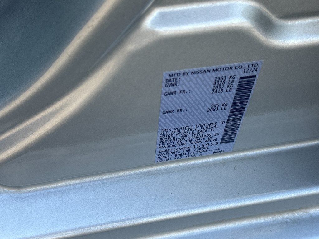 Used 2025 Nissan Altima 2.5 SR FWD image 26
