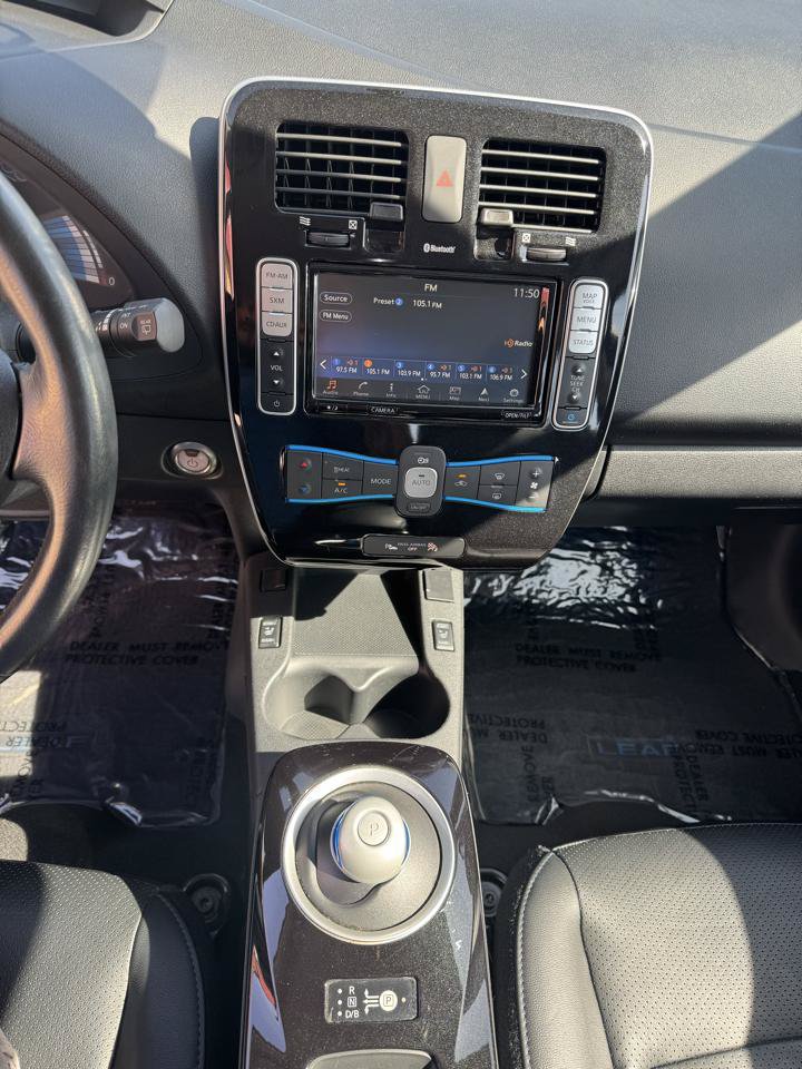 Used 2016 Nissan Leaf SL w/ Premium Package FWD image 32