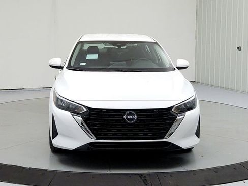 Used 2025 Nissan Sentra SV w/ All-Weather Package FWD image 2