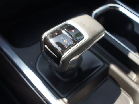 Used 2025 Chevrolet Silverado 1500 LT Trail Boss w/ Convenience Package II AWD/4WD image 13