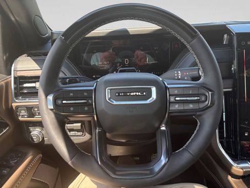 New 2026 GMC Yukon XL Denali Ultimate w/ LPO, Floor Liner Package AWD/4WD image 11