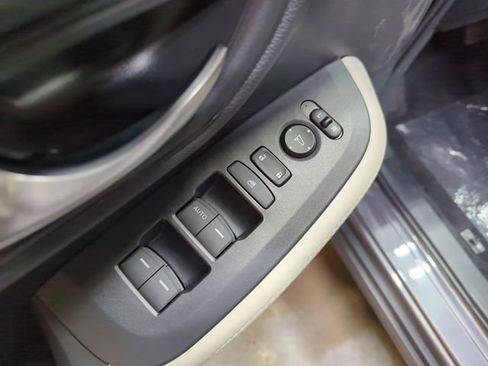 New 2026 Honda HR-V LX image 12