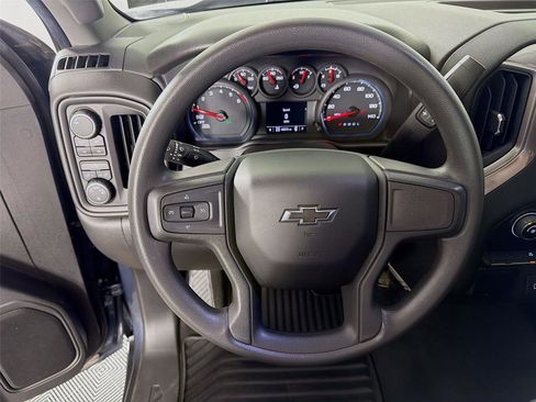 Used 2022 Chevrolet Silverado 1500 Custom Trail Boss AWD/4WD image 12