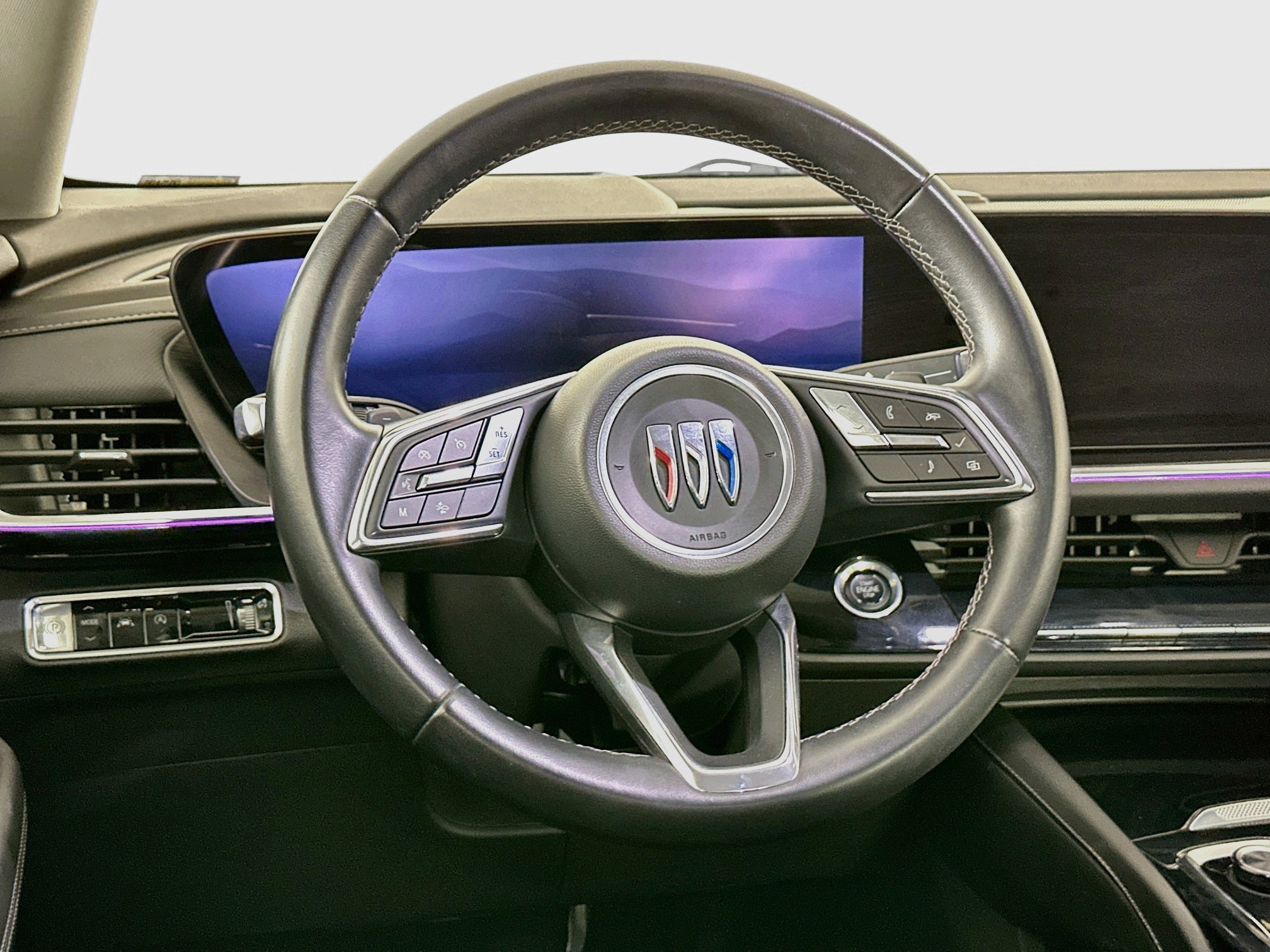 Used 2024 Buick Envision Preferred AWD/4WD image 18