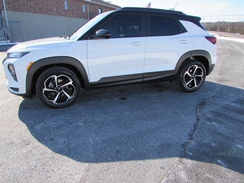 Used 2023 Chevrolet TrailBlazer RS w/ Convenience Package image 4