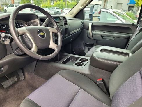 Used 2012 Chevrolet Silverado 2500 LT w/ Interior Plus Package AWD/4WD image 12