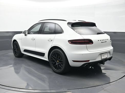Certified 2018 Porsche Macan GTS AWD/4WD image 3