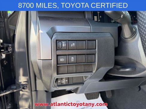 Certified 2025 Toyota Tacoma SR5 AWD/4WD image 26