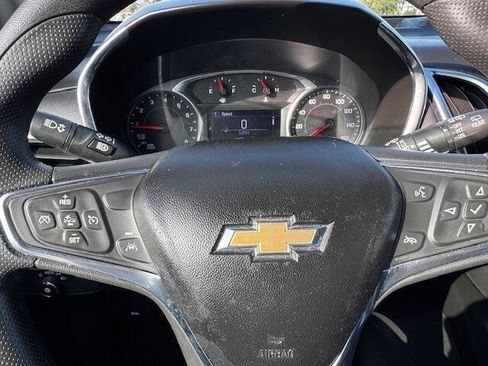 Used 2021 Chevrolet Equinox LT image 41