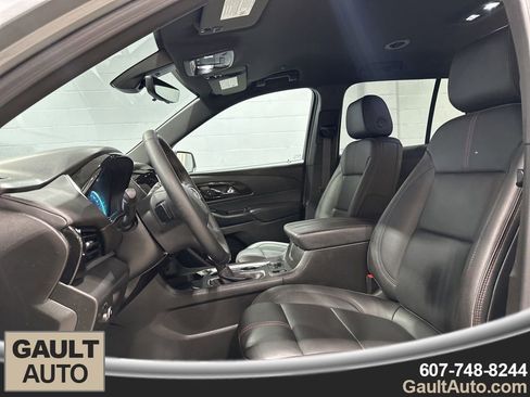 Used 2023 Chevrolet Traverse RS image 10