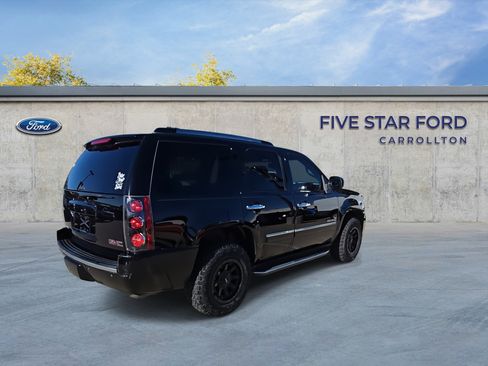 Used 2013 GMC Yukon Denali image 7