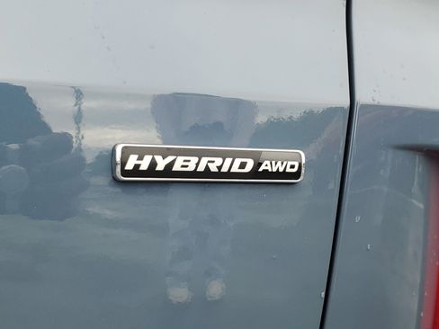 Certified 2025 Ford Escape Platinum w/ Premium Technology Package AWD/4WD image 33