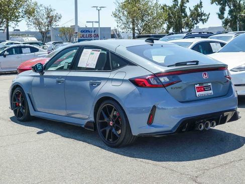 Used 2023 Honda Civic Type R image 6