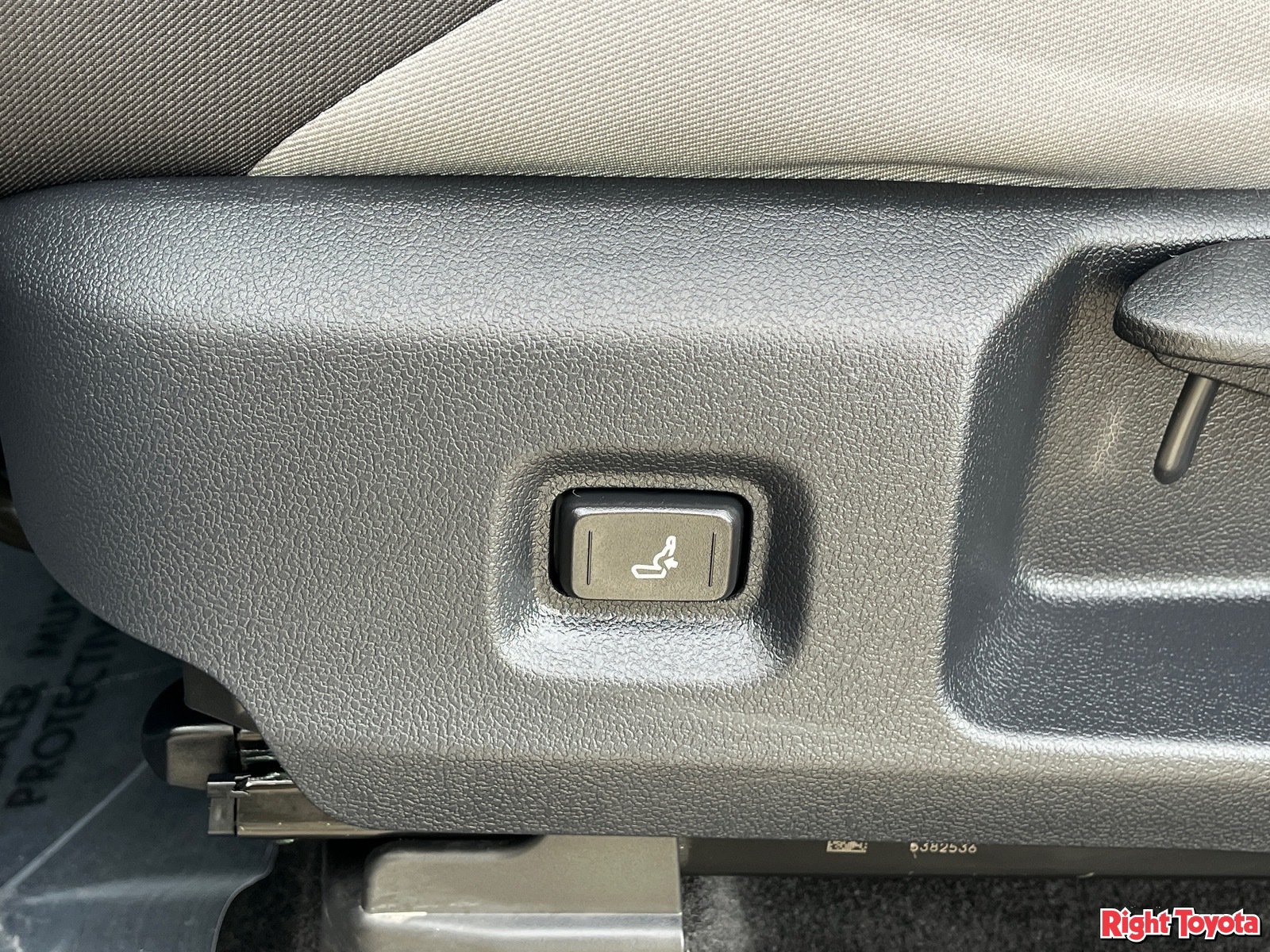 Used 2025 Toyota Tacoma PreRunner RWD image 17