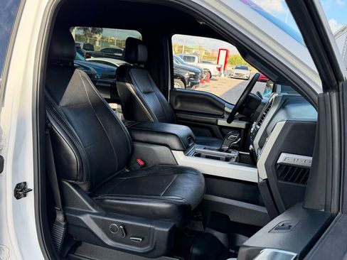 Used 2015 Ford F150 Lariat w/ Equipment Group 502A Luxury AWD/4WD image 18