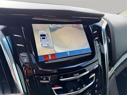 Used 2018 Cadillac Escalade Platinum image 71