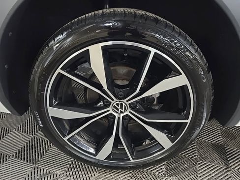 Used 2023 Volkswagen Tiguan SEL R-Line AWD/4WD image 14
