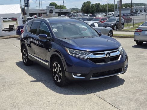 Used 2017 Honda CR-V Touring image 1