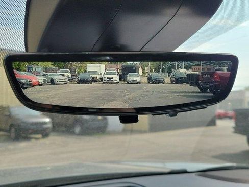 Used 2024 Chevrolet Tahoe High Country w/ Premium Package image 28