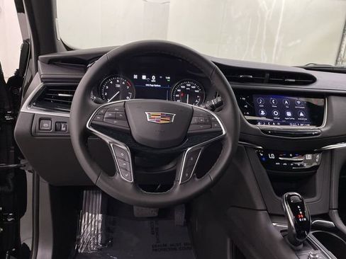 New 2025 Cadillac XT5 Premium Luxury w/ LPO, ONYX Package image 23