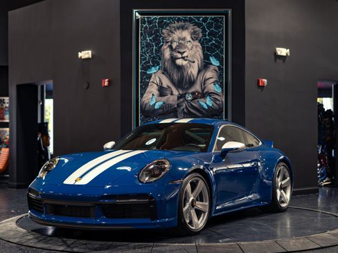 Used 2023 Porsche 911 Sport Classic RWD image 59