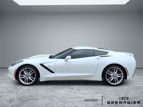Used 2014 Chevrolet Corvette Stingray Coupe w/ Battery Protection Package RWD image 5
