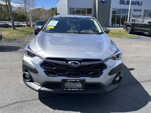 Used 2025 Subaru Crosstrek 2.5i Premium AWD/4WD image 8