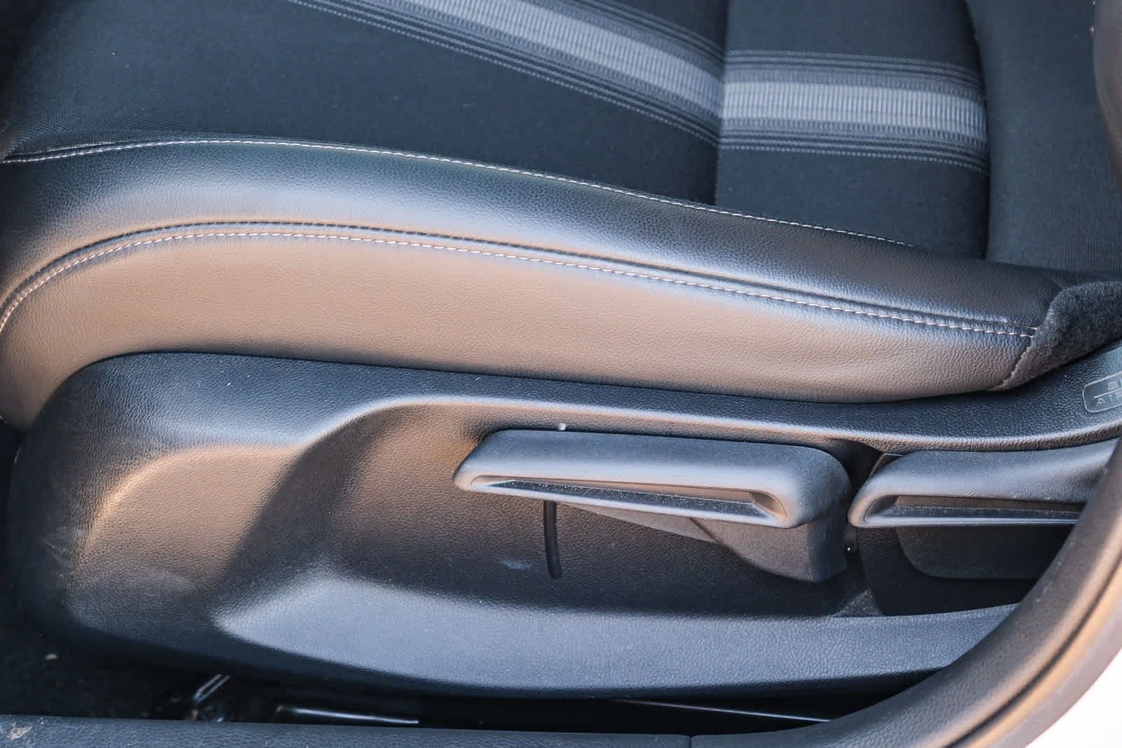 Used 2022 Honda Civic Sport image 24