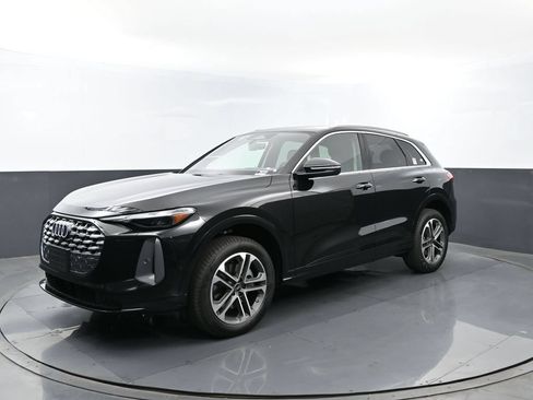 New 2026 Audi Q5 Premium Plus AWD/4WD image 1