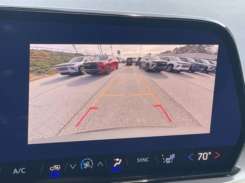 New 2026 Chevrolet Traverse LT w/ Sun and Wheel Package image 21