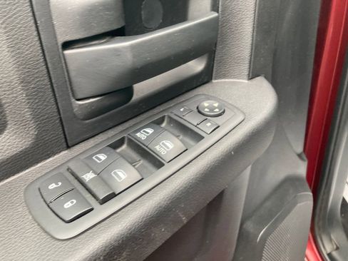 Used 2017 RAM 1500 Express w/ Express Value Package image 14