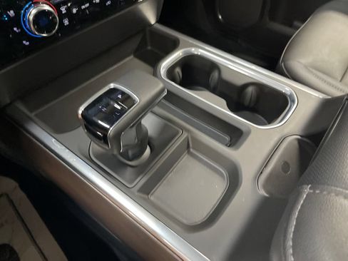 Used 2023 GMC Sierra 1500 SLT AWD/4WD image 26