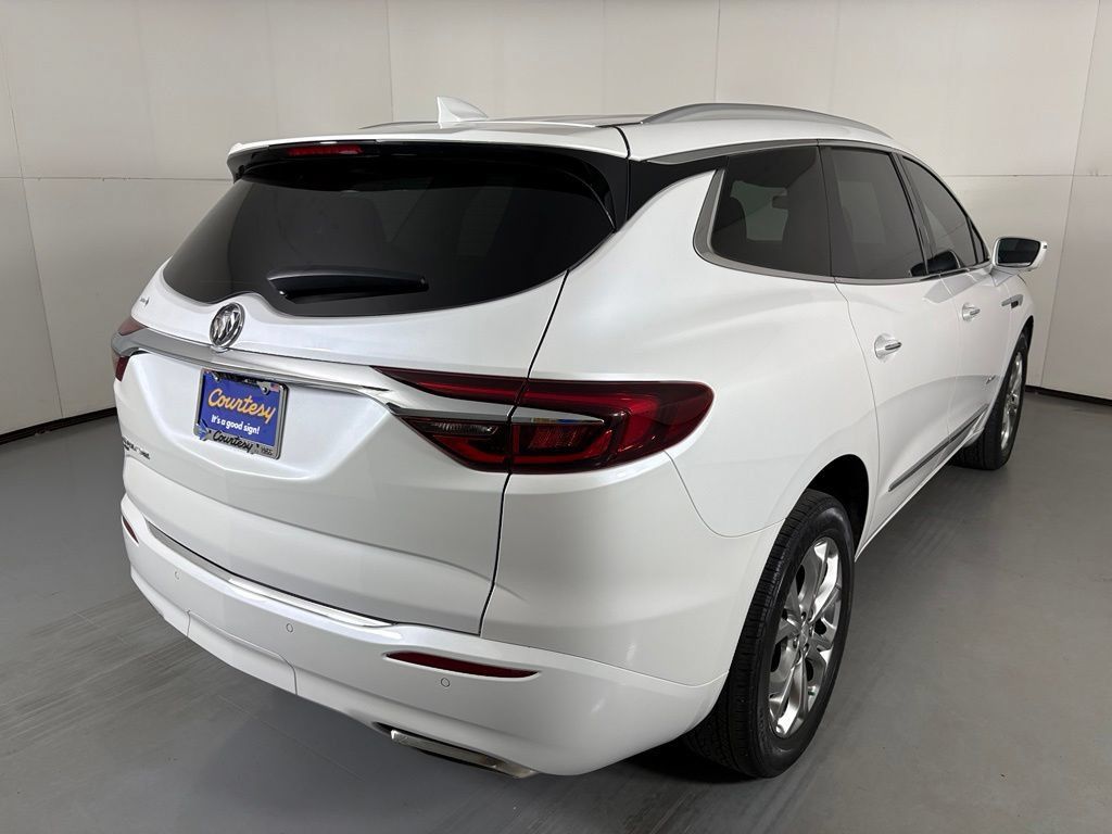 Used 2020 Buick Enclave Avenir w/ Avenir Technology Package AWD/4WD image 8