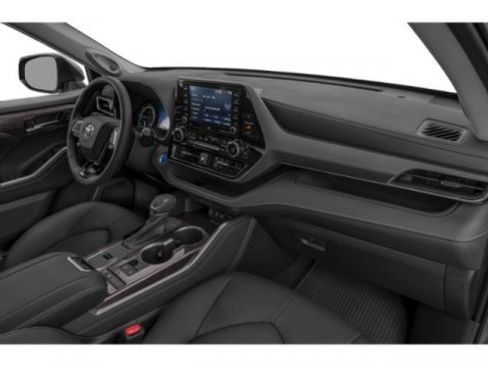 Used 2021 Toyota Highlander Limited image 18