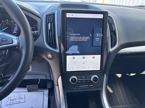 Used 2024 Ford Edge SEL w/ Convenience Package image 16