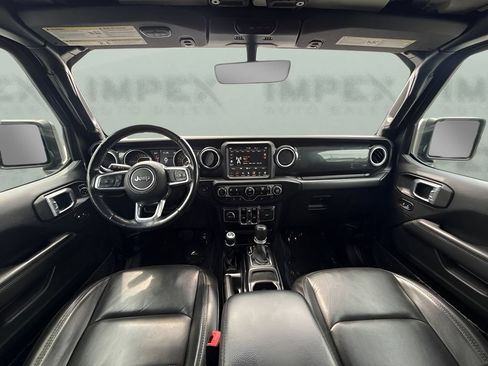 Used 2020 Jeep Wrangler Unlimited Sahara AWD/4WD image 7