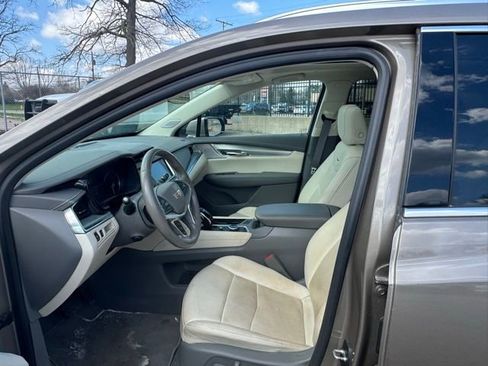Used 2023 Cadillac XT5 Premium Luxury image 7