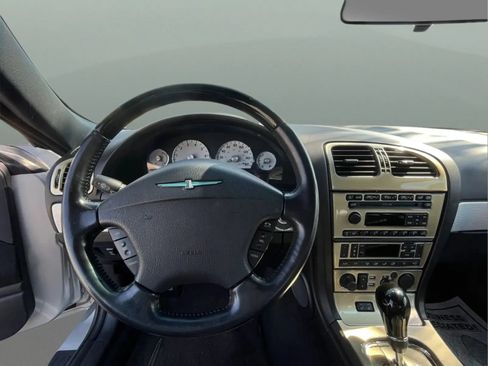 Used 2004 Ford Thunderbird RWD image 6