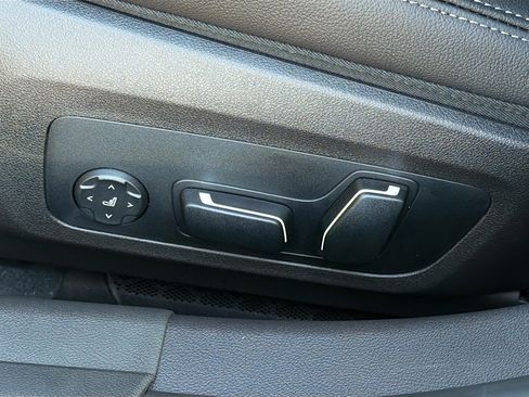 New 2026 BMW 330i xDrive Sedan w/ Parking Assistance Package image 23