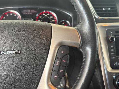Used 2016 GMC Acadia Denali AWD/4WD image 13