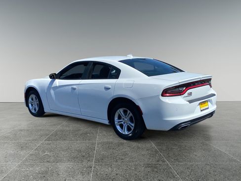 Used 2023 Dodge Charger SXT RWD image 3